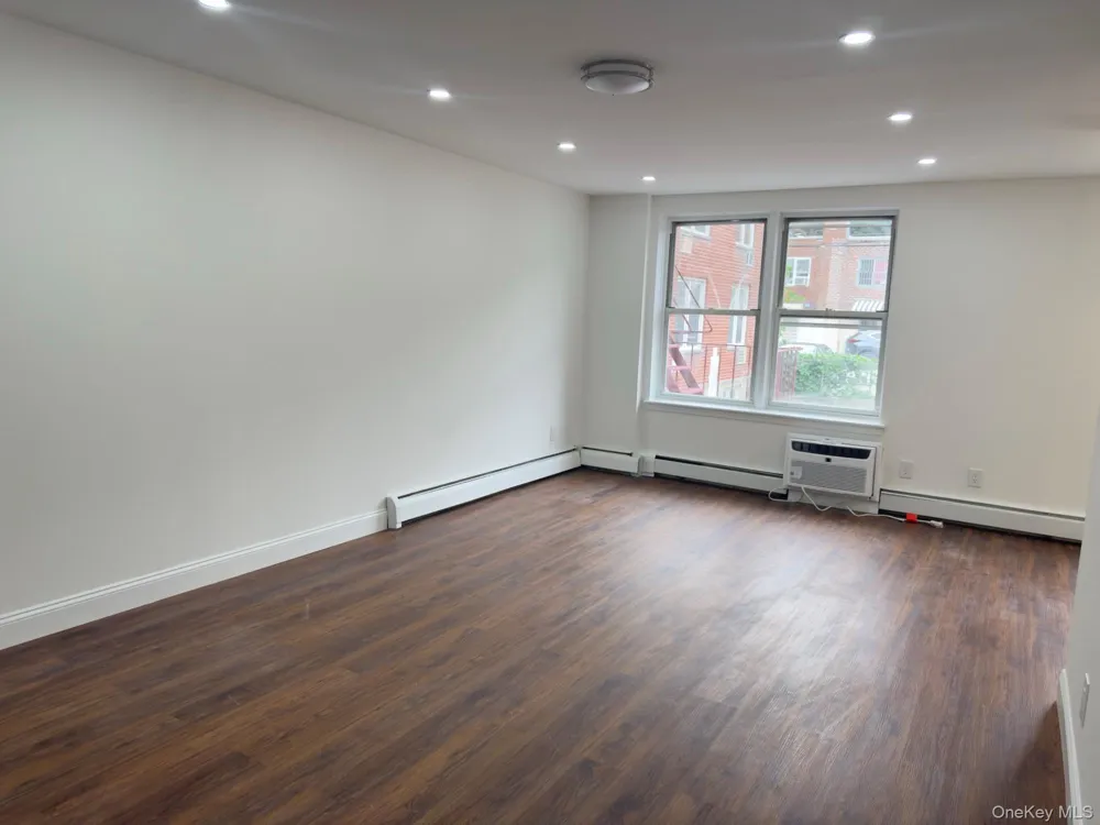 134-05 Dahlia Avenue #1Fl Flushing, NY 11355