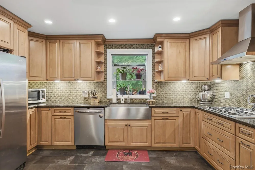 256 Haviland Drive Patterson, NY 12563