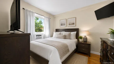 827 Fox Street #3A