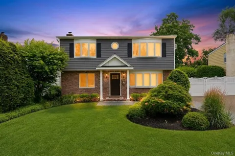 84 Twinlawns Avenue