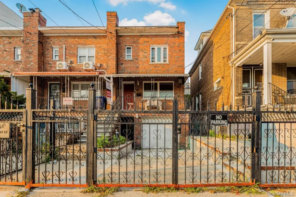 725 E 230th Street Bronx, NY 10466
