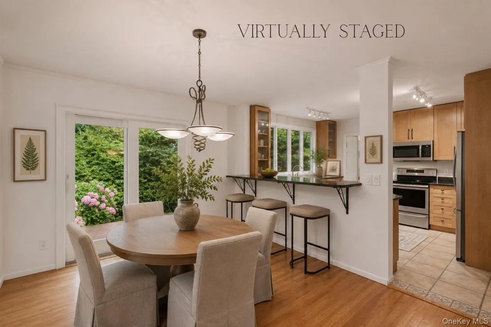 75 Cove Road Huntington, NY 11743