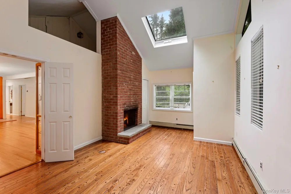 75 Cove Road Huntington, NY 11743