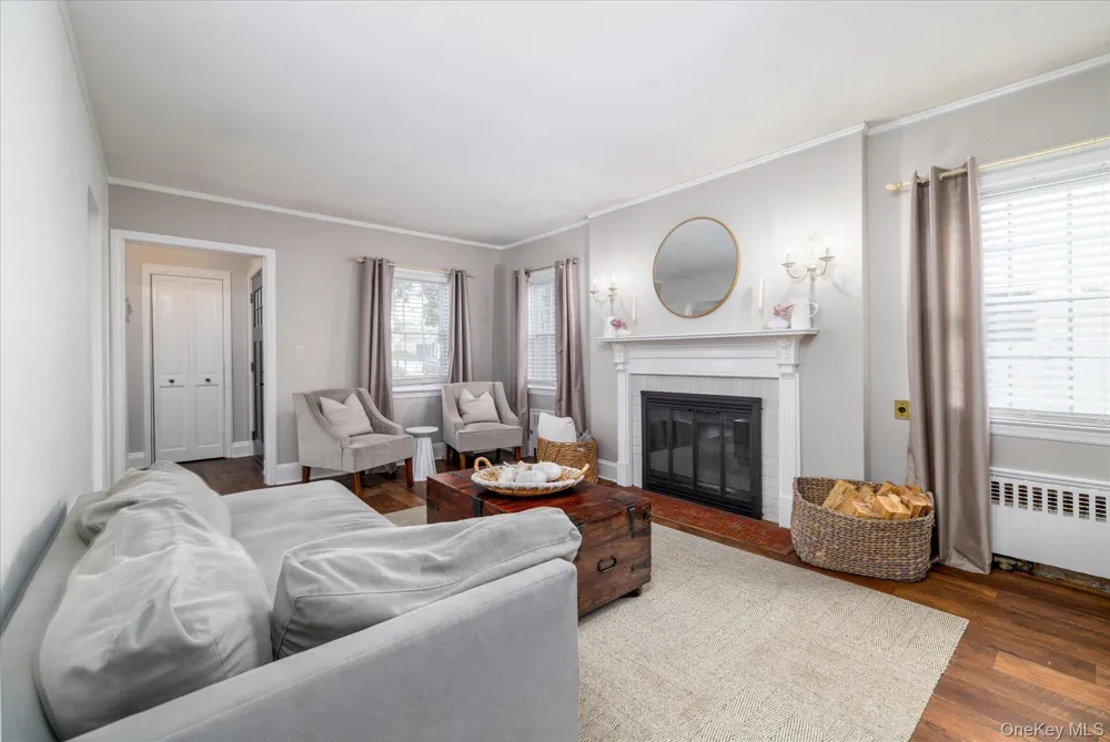 10 Woodland Avenue Rockville Centre, NY 11570