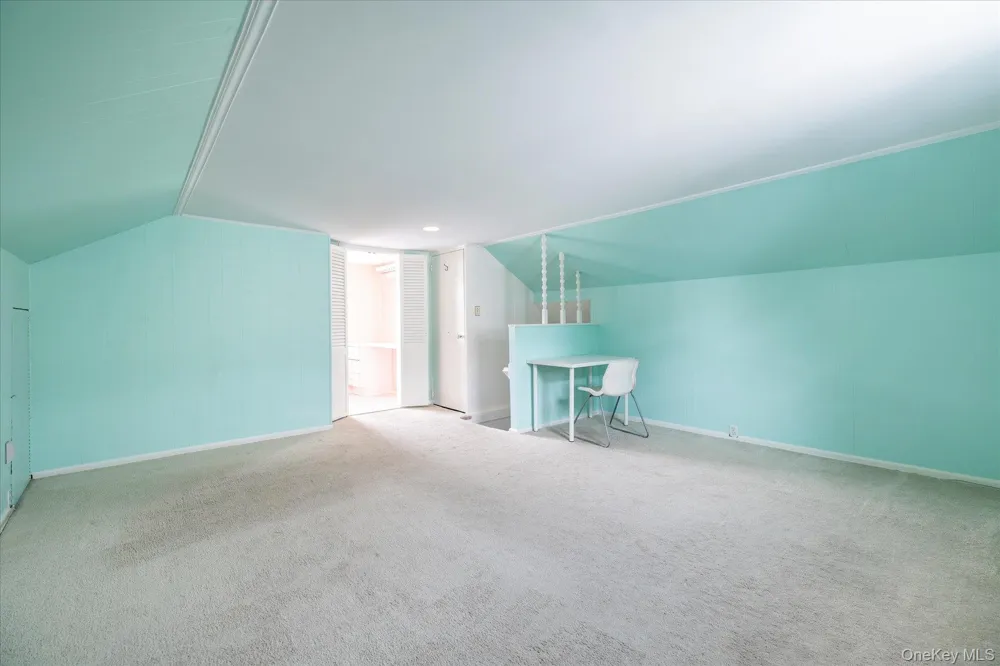 10 Woodland Avenue Rockville Centre, NY 11570