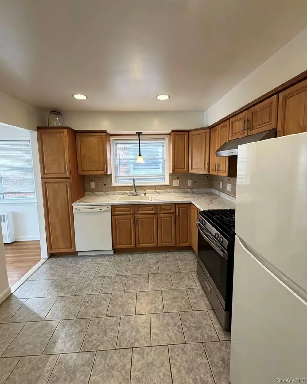 4327 215th Street Bayside, NY 11361