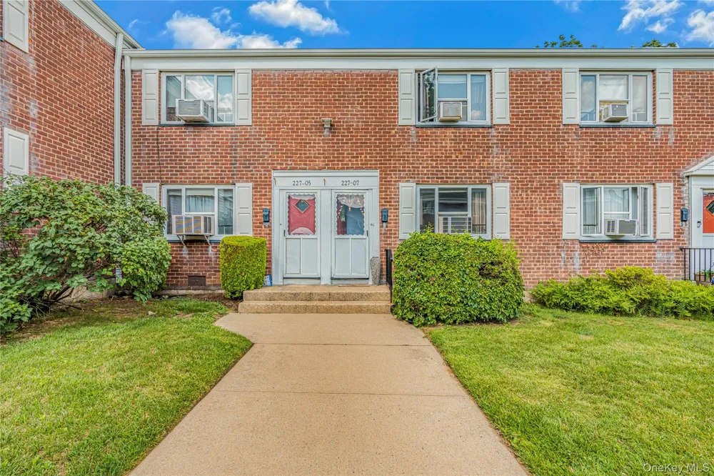 227-07 Hillside Avenue #516 Queens Village, NY 11427