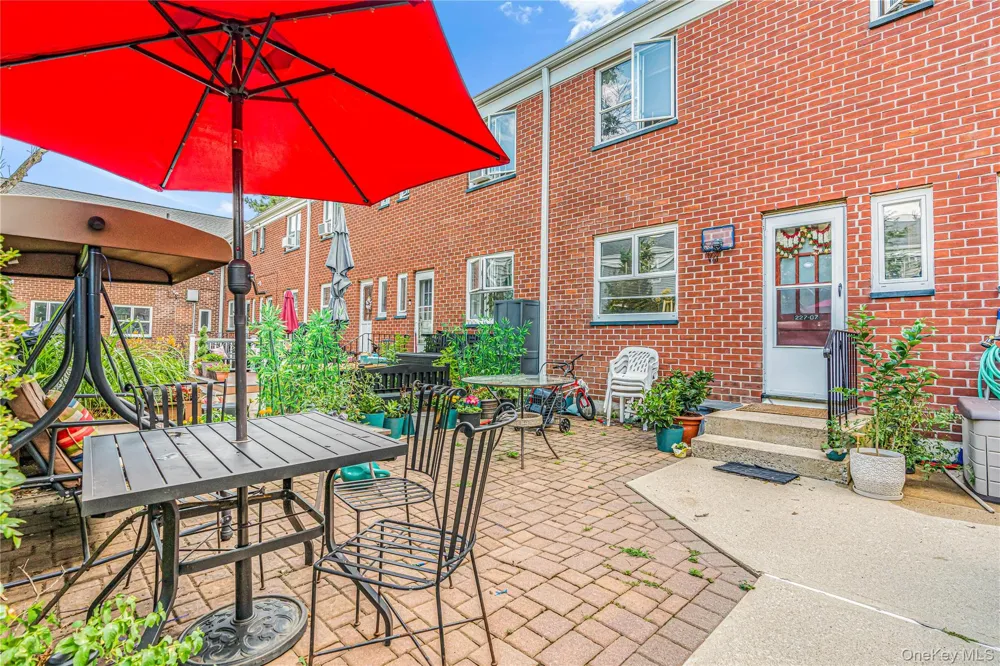 227-07 Hillside Avenue #516 Queens Village, NY 11427