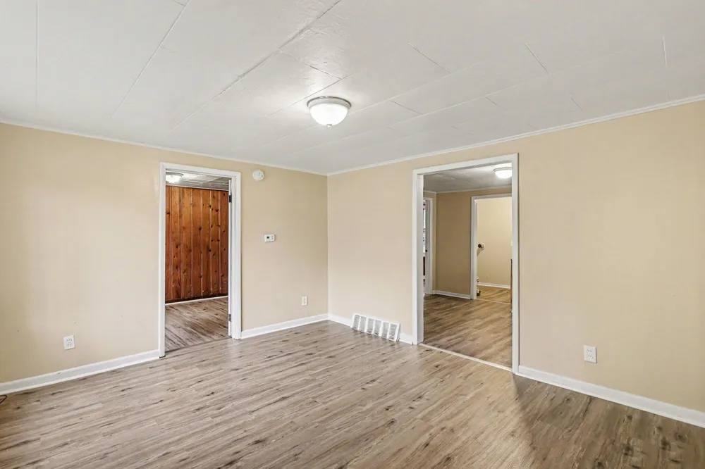 2337 Philo Avenue Muskegon City, MI 49441