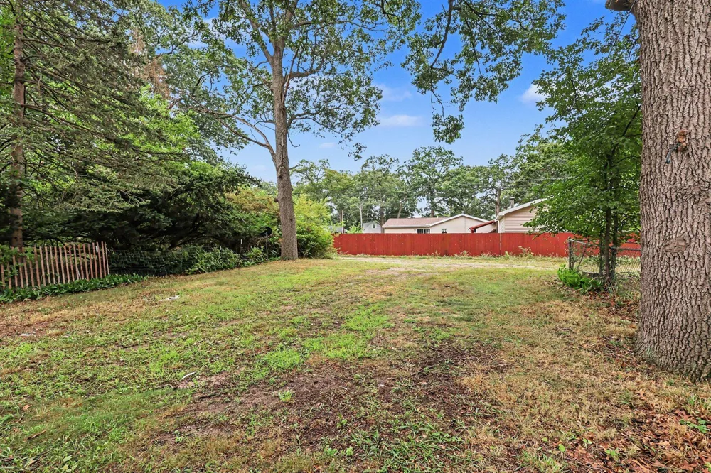 2337 Philo Avenue Muskegon City, MI 49441