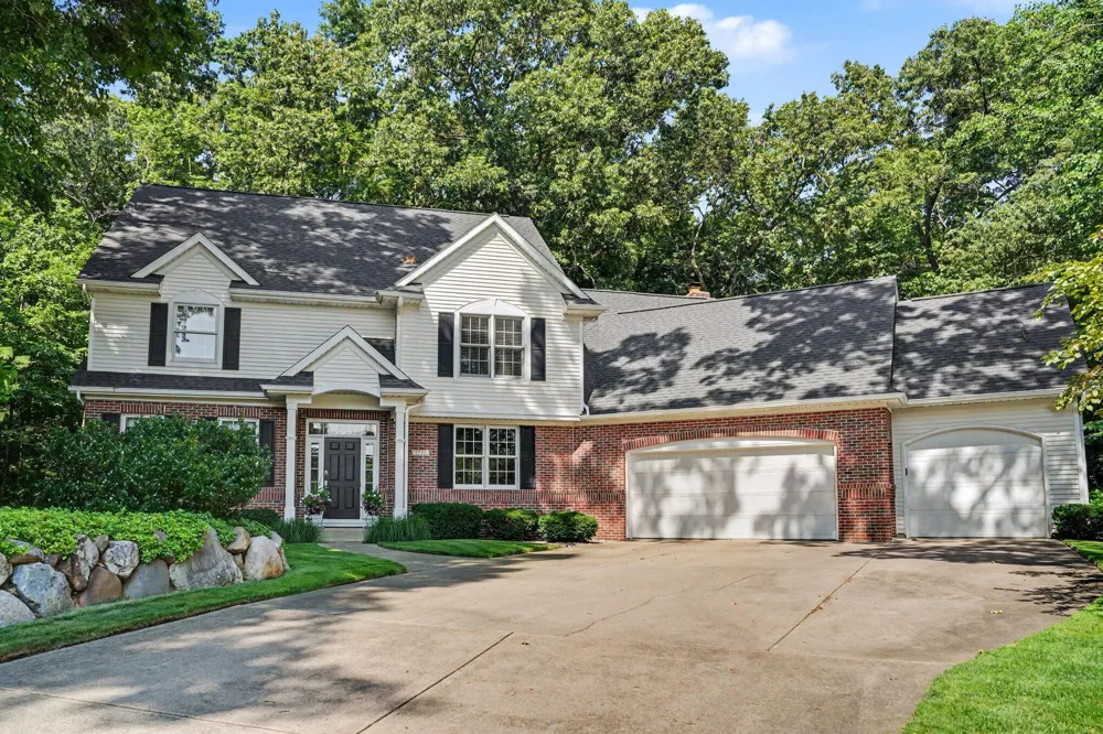 1720 Breezy Point Lane Oshtemo Charter Township, MI 49009