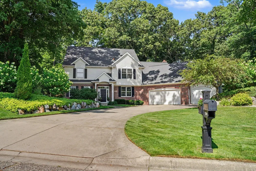1720 Breezy Point Lane Oshtemo Charter Township, MI 49009