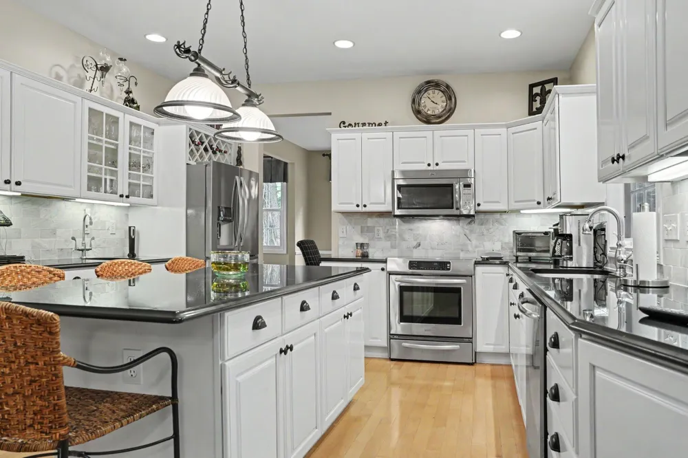1720 Breezy Point Lane Oshtemo Charter Township, MI 49009