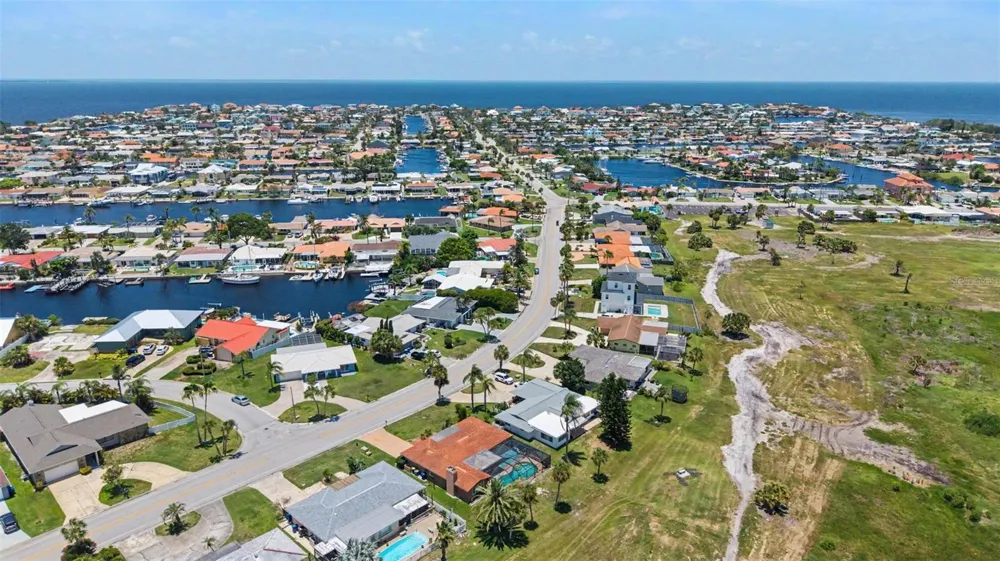 3837 TOPSAIL TRAIL New Port Richey, FL 34652
