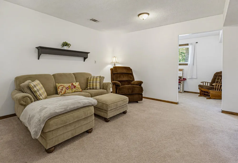 745 Dale Street SW Hutchinson, MN 55350