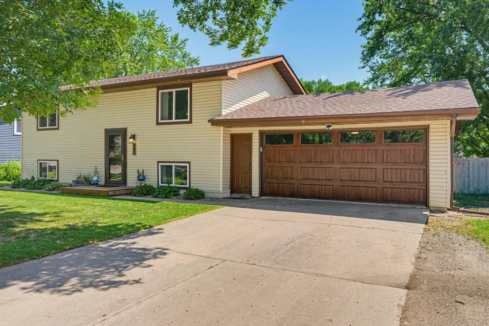 745 Dale Street SW Hutchinson, MN 55350