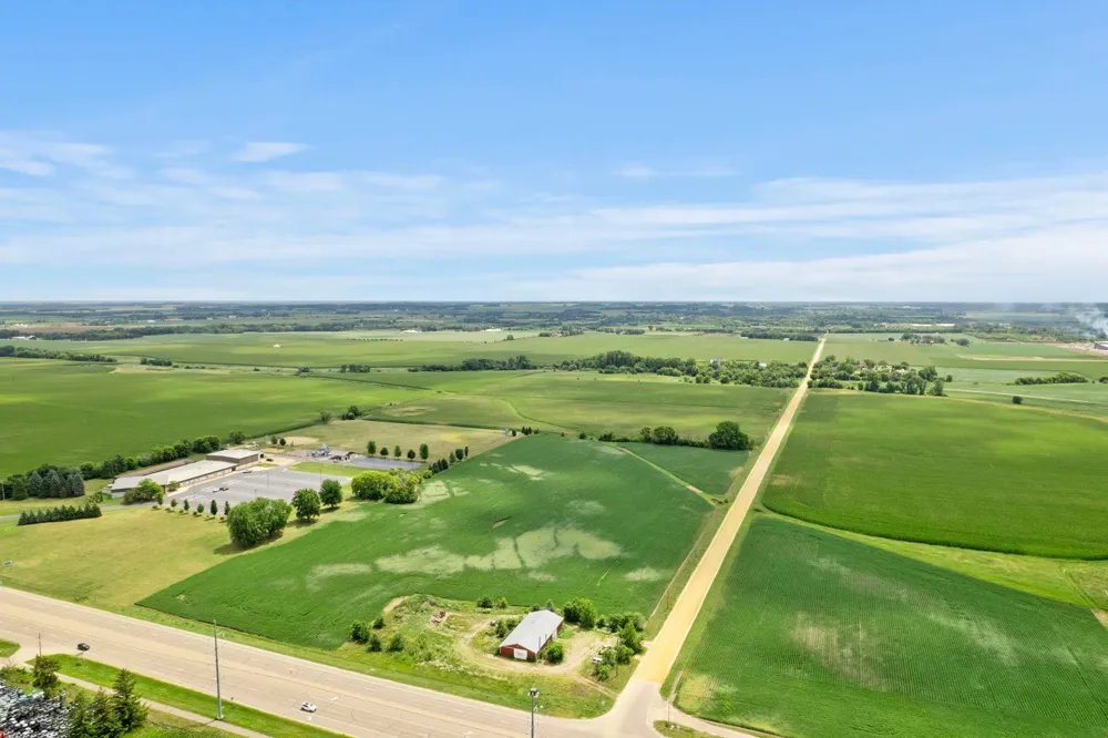 21300 Flagstaff Avenue Farmington, MN 55024