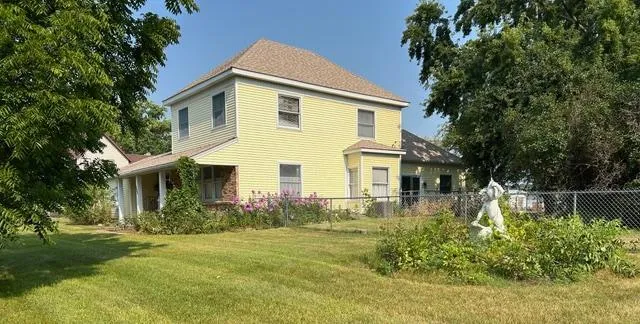 206 E 3rd Street Starbuck, MN 56381