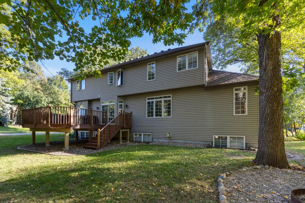 14991 Creditview Drive Savage, MN 55378