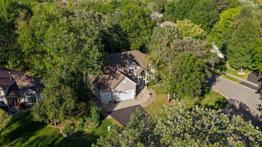 14991 Creditview Drive Savage, MN 55378