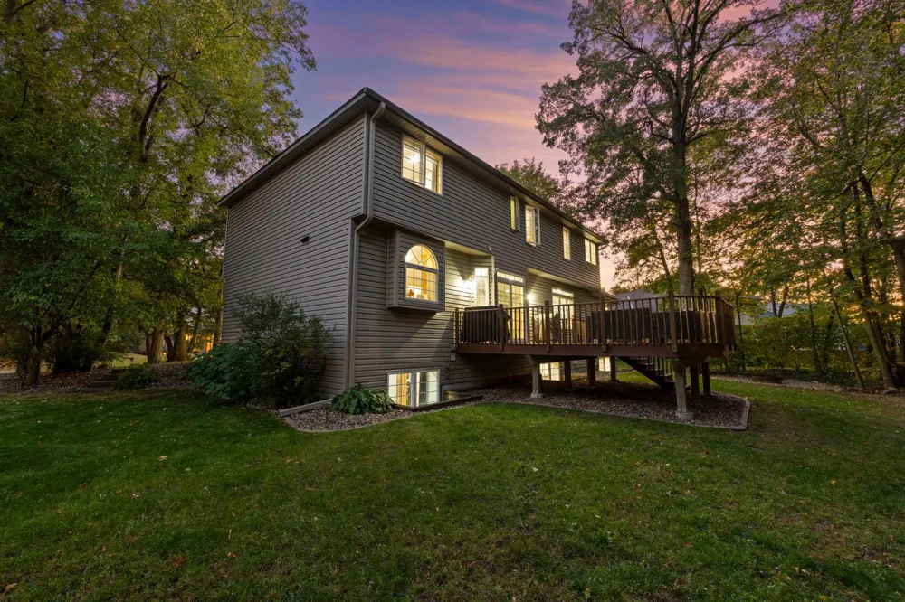 14991 Creditview Drive Savage, MN 55378