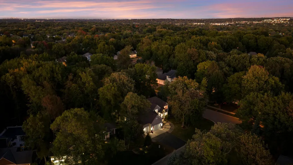 14991 Creditview Drive Savage, MN 55378