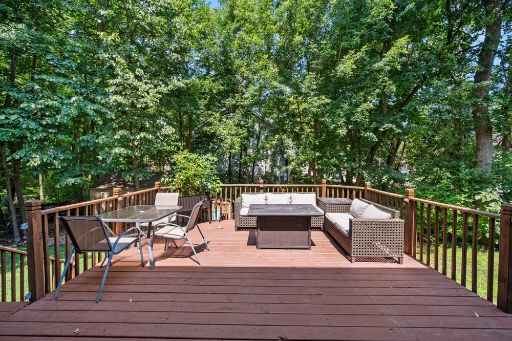 14991 Creditview Drive Savage, MN 55378