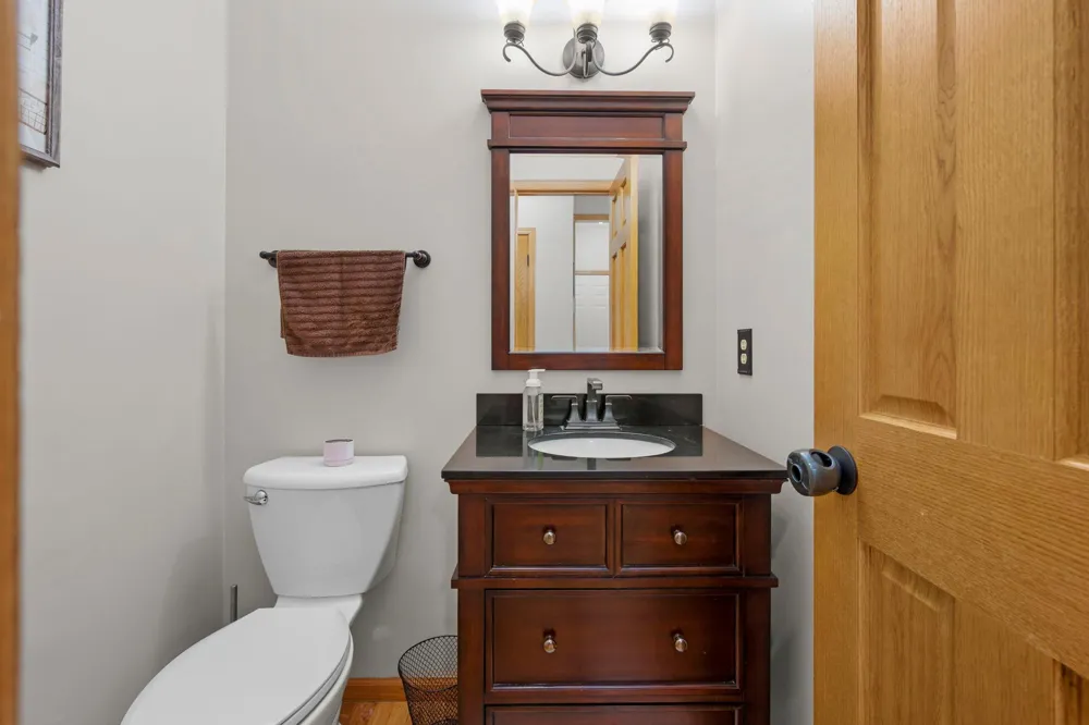14991 Creditview Drive Savage, MN 55378