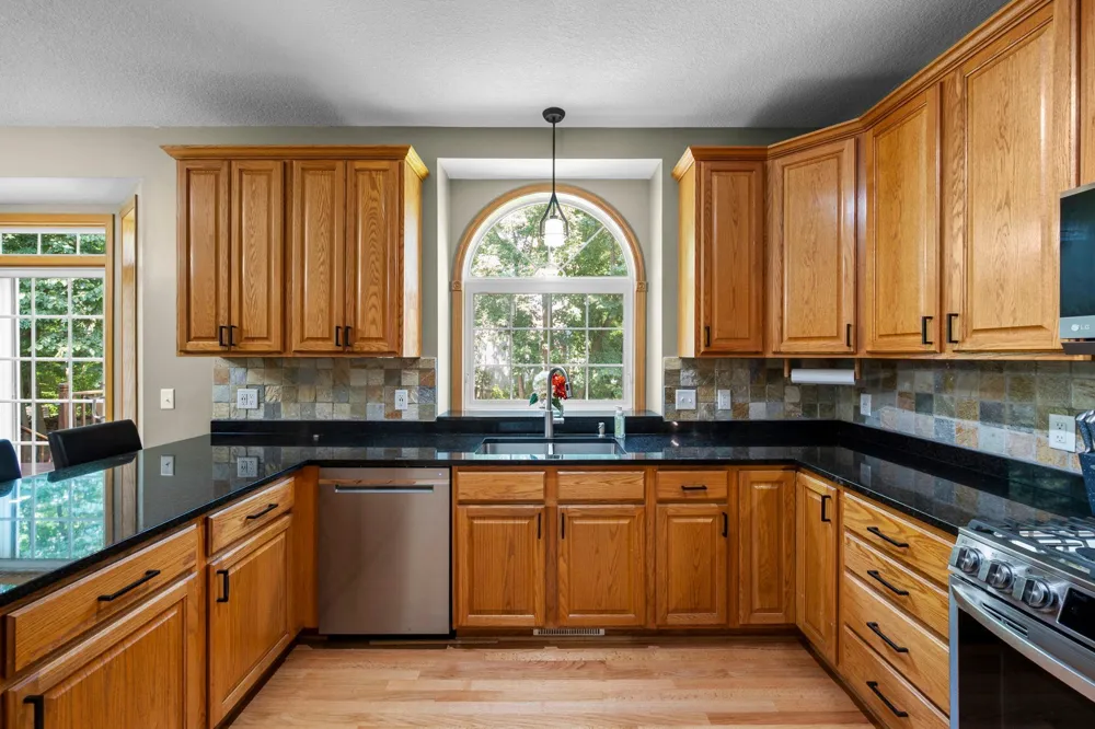 14991 Creditview Drive Savage, MN 55378