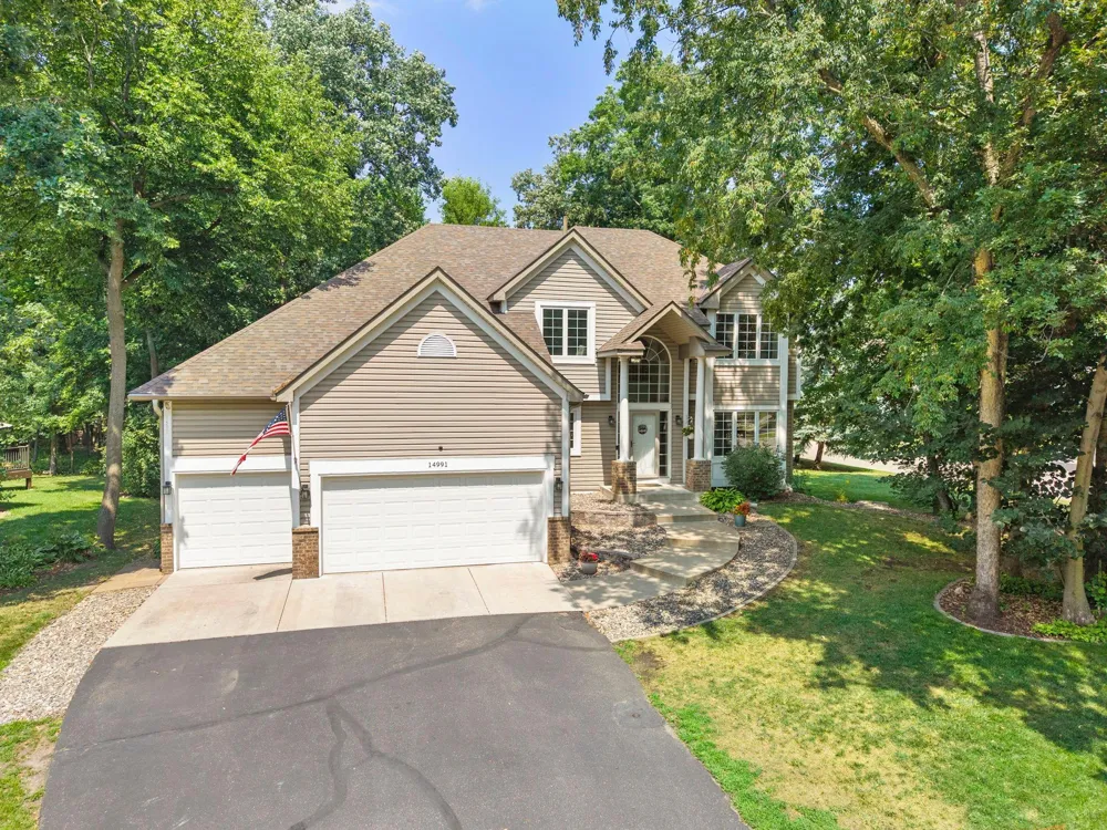 14991 Creditview Drive Savage, MN 55378