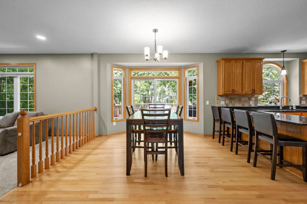 14991 Creditview Drive Savage, MN 55378