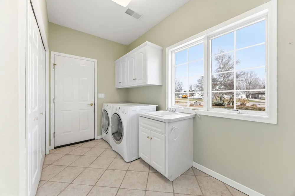 1320 Heritage Avenue NW Hutchinson, MN 55350