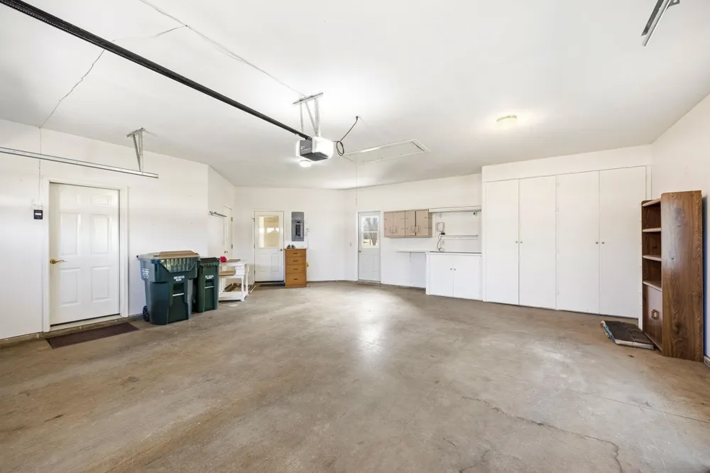 1320 Heritage Avenue NW Hutchinson, MN 55350