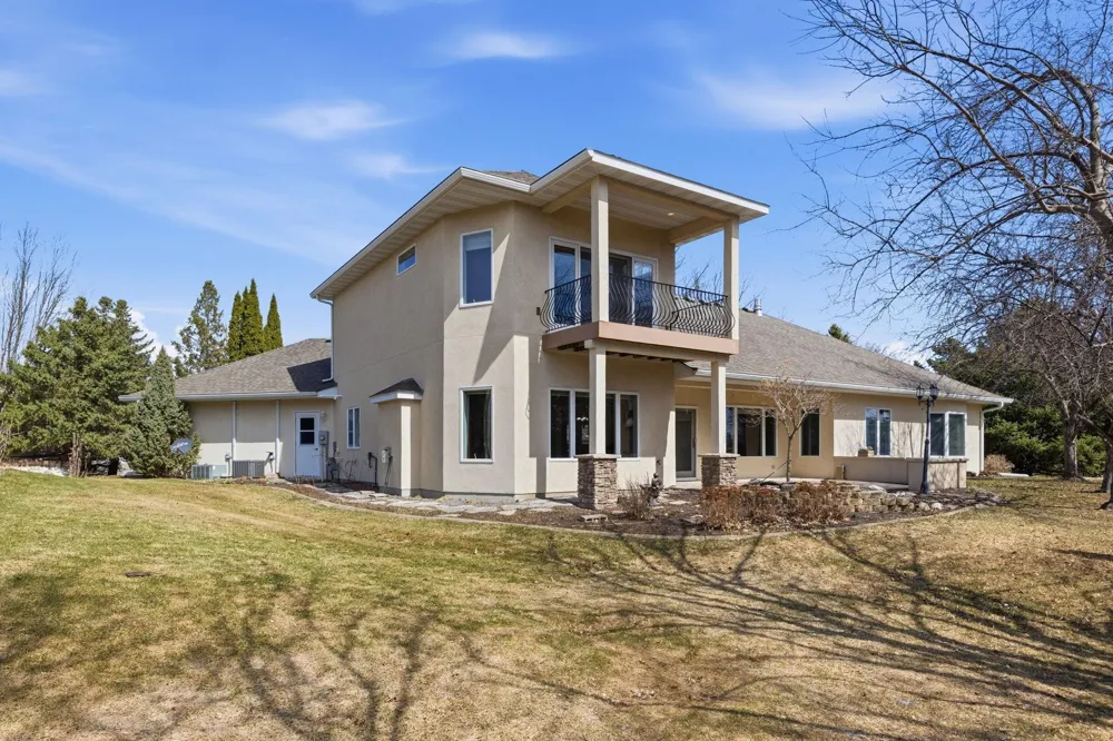 1320 Heritage Avenue NW Hutchinson, MN 55350