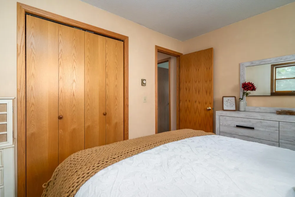 511 4th Avenue NE Crookston, MN 56716