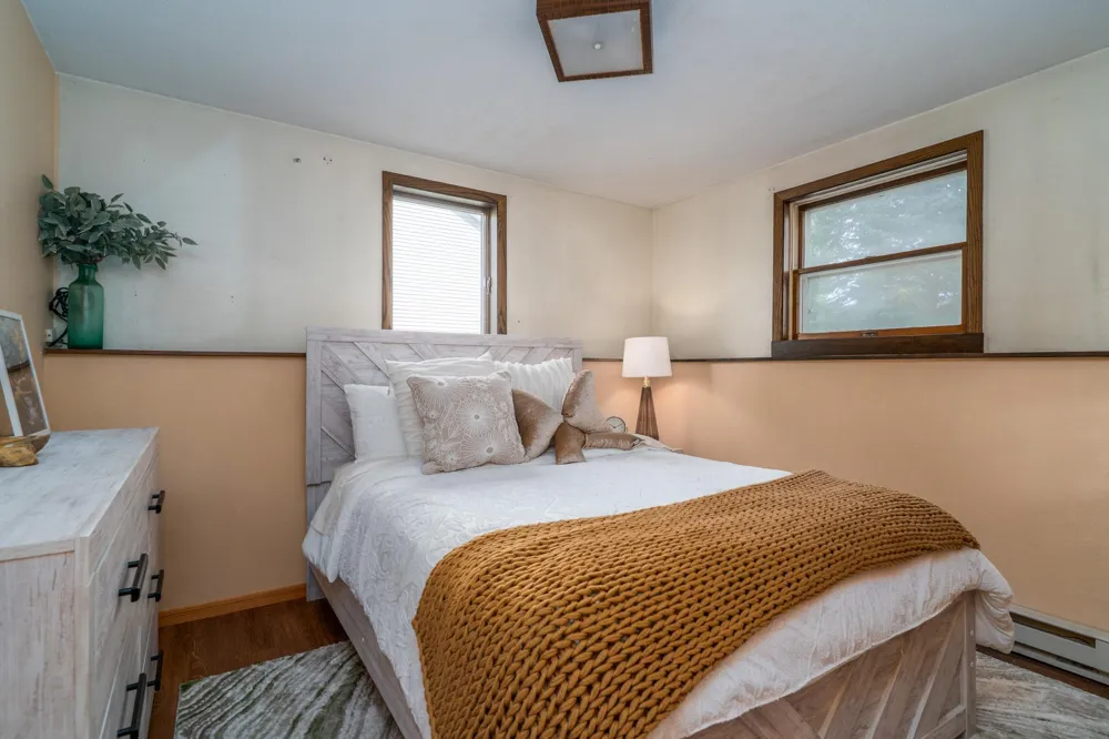511 4th Avenue NE Crookston, MN 56716