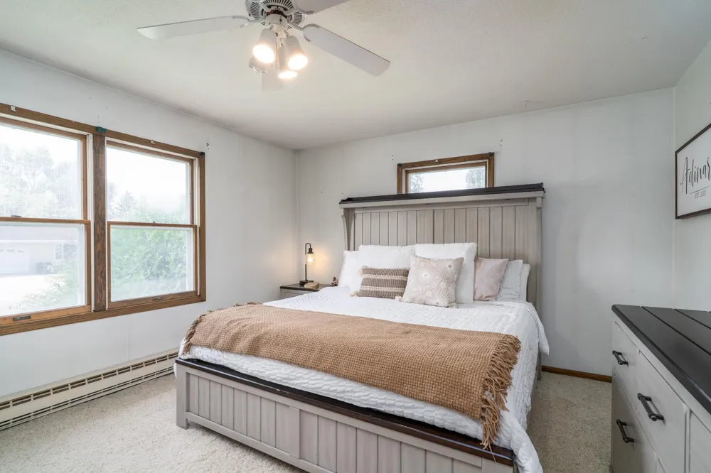 511 4th Avenue NE Crookston, MN 56716
