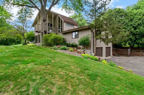 15024 Highland Trail