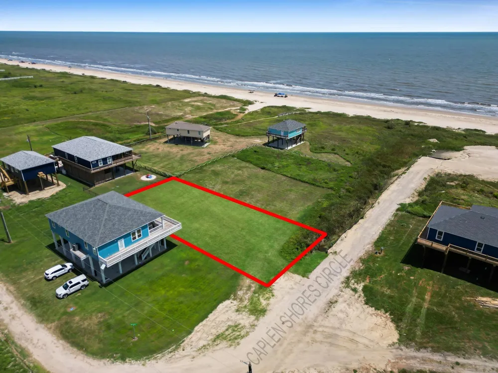 514 Caplen Shores Circle Gilchrist, TX 77617