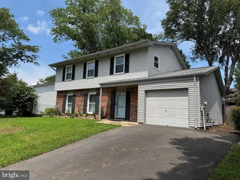 1717 FALLSWAY DRIVE