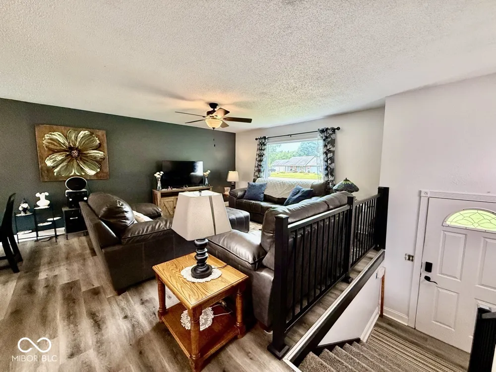 1564 W Sitting Bull Drive Terre Haute, IN 47802