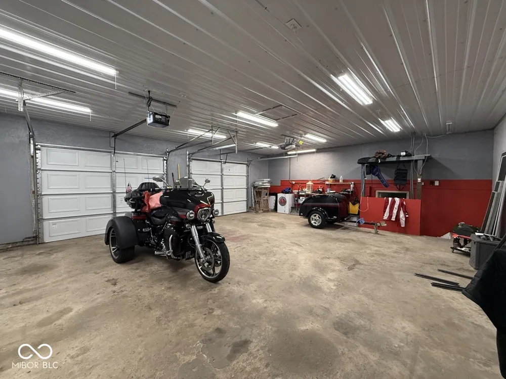 1564 W Sitting Bull Drive Terre Haute, IN 47802
