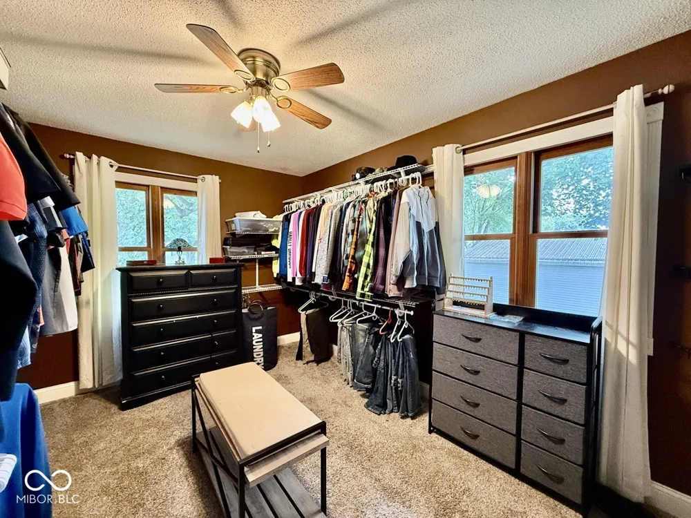 1564 W Sitting Bull Drive Terre Haute, IN 47802