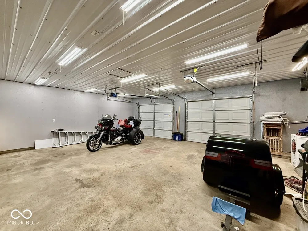 1564 W Sitting Bull Drive Terre Haute, IN 47802