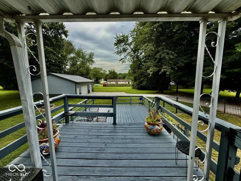 1564 W Sitting Bull Drive Terre Haute, IN 47802