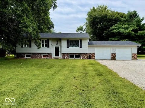 1564 W Sitting Bull Drive