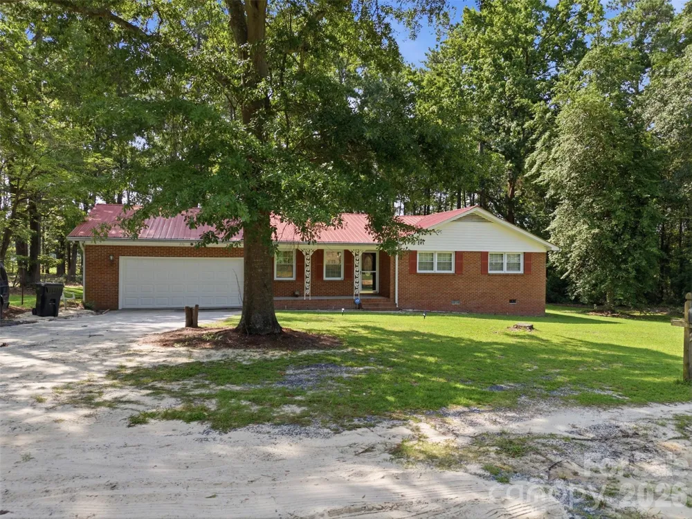276 Dixie Trail Hamlet, NC 28345