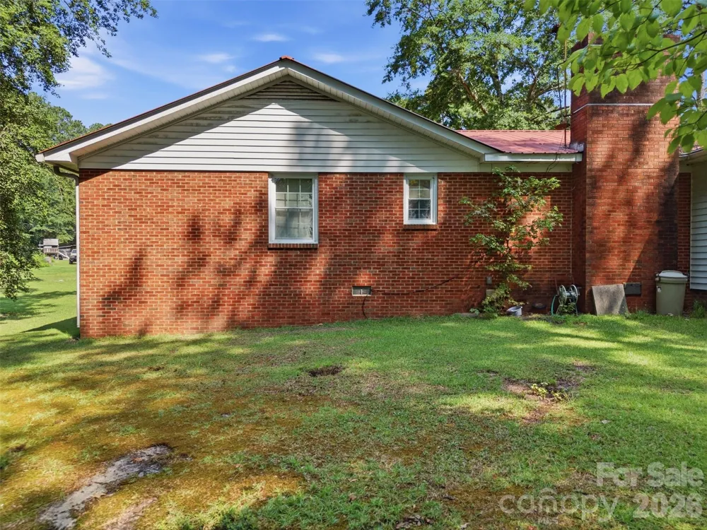 276 Dixie Trail Hamlet, NC 28345