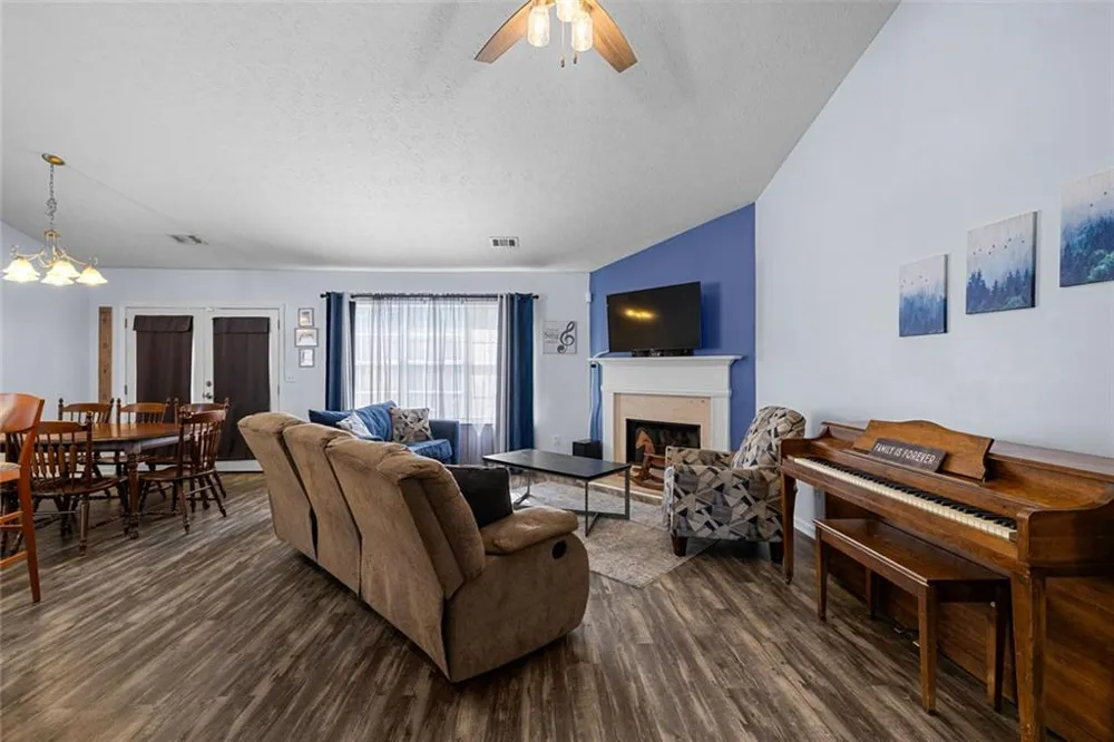 1003 Marsh Court Court Hampton, GA 30228