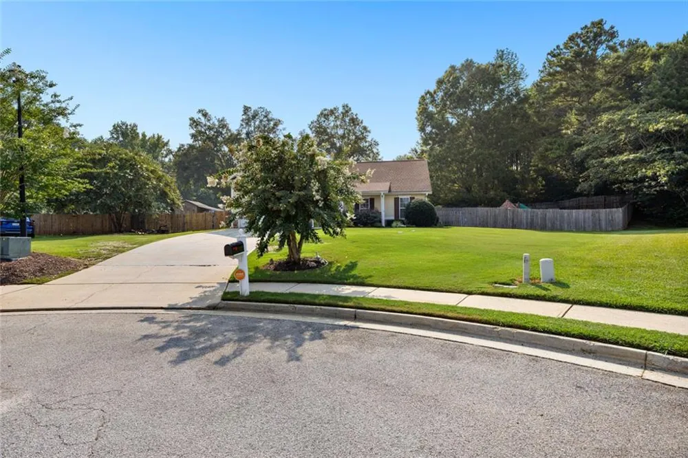 1003 Marsh Court Court Hampton, GA 30228